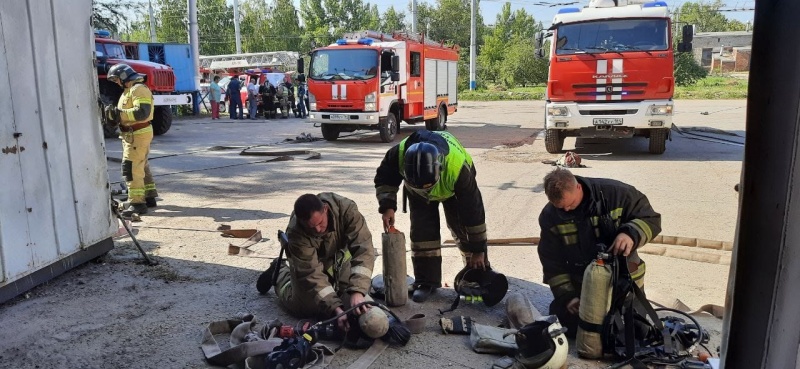 В Балакове пожарные тренировались на «Балаковоэлектротранс»