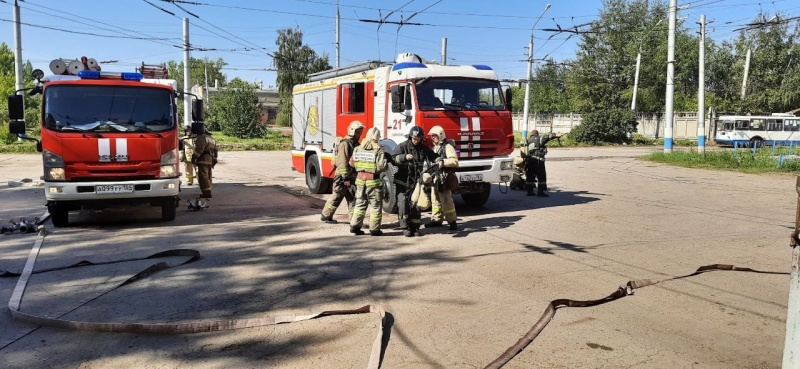 В Балакове пожарные тренировались на «Балаковоэлектротранс»